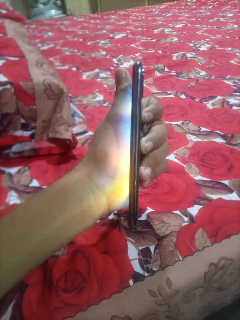 Apple iPhone X 1