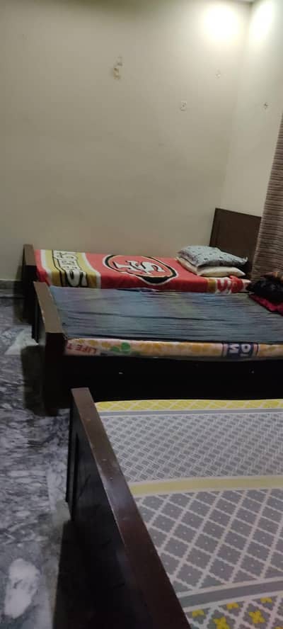 ghummm girls hostel both for students and job holder