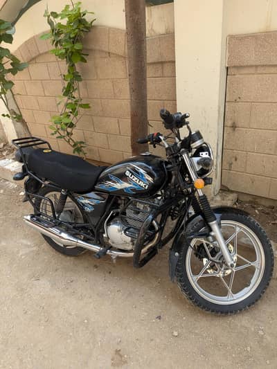 Suzuki GS 150 SE