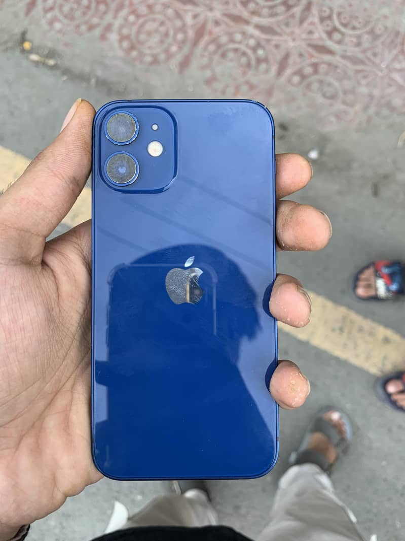 Apple iPhone 12 mini 3