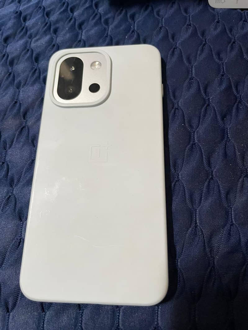 One Plus 13s 1