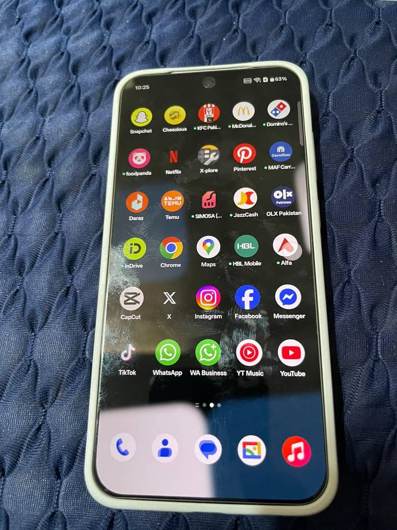 One Plus 13s 2