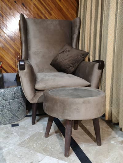 2 x Sofa Chairs and 1 Table
