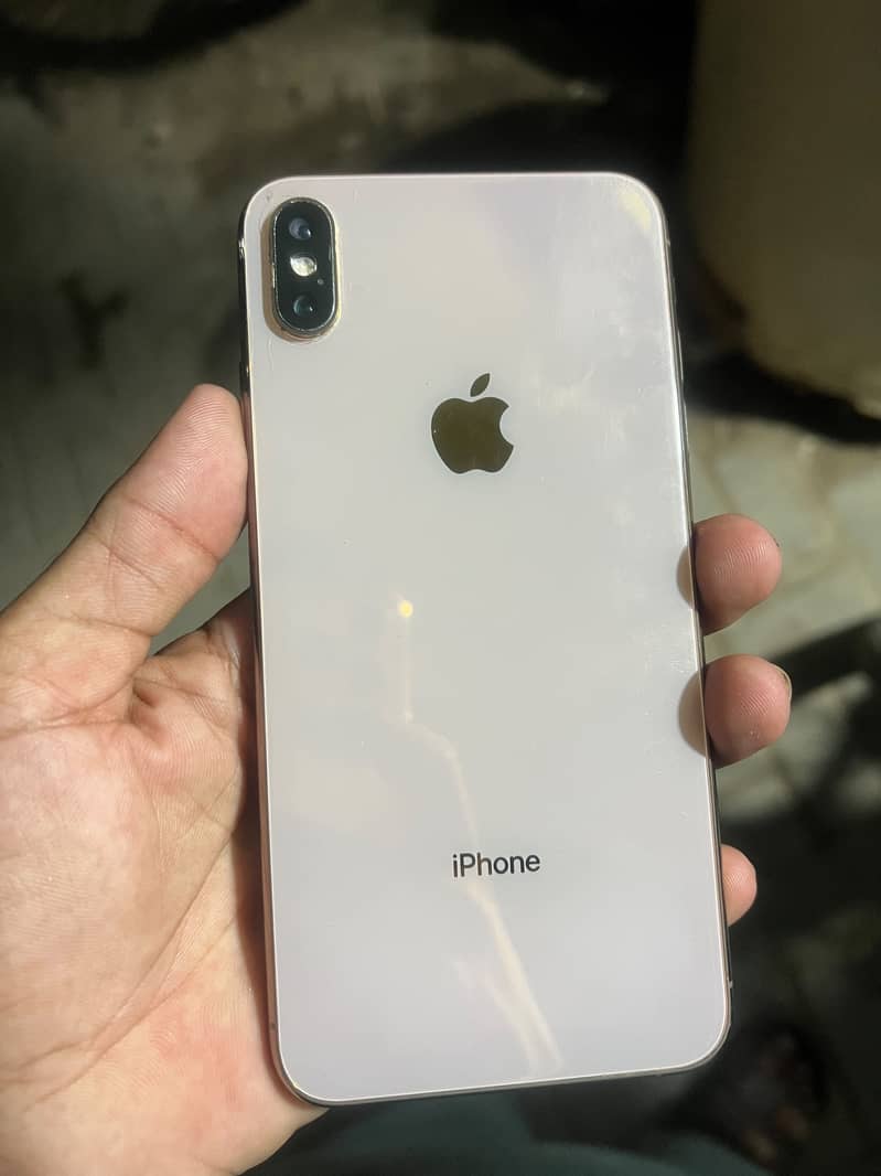 Apple iPhone XS Max 5