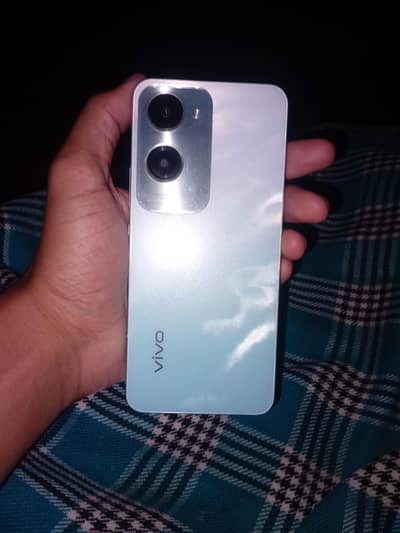 Vivo Y18