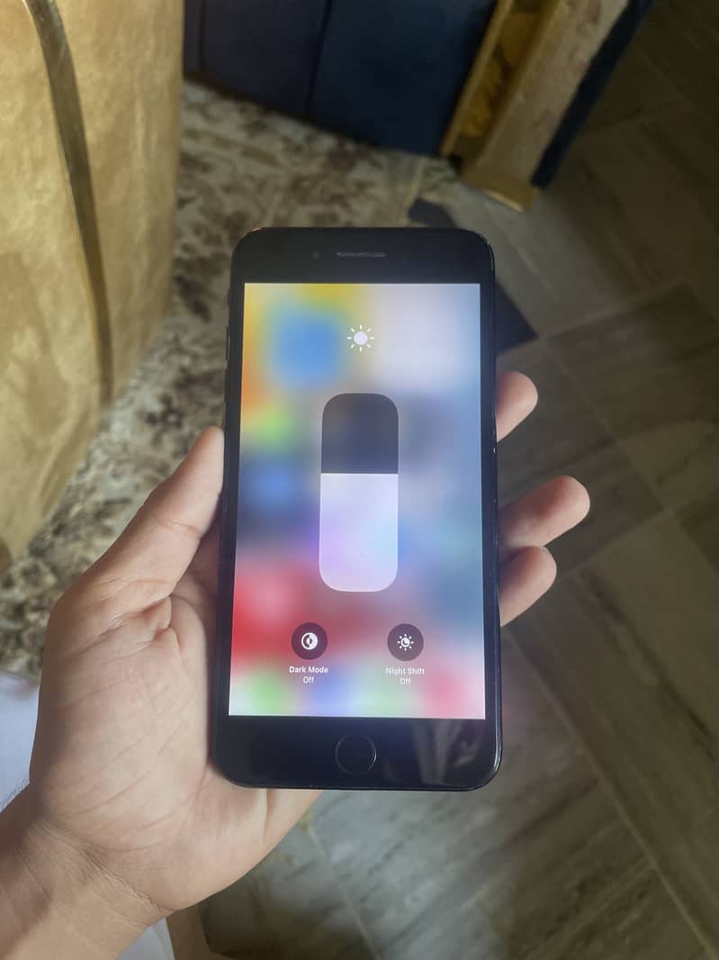 Apple iPhone 7 Plus 4