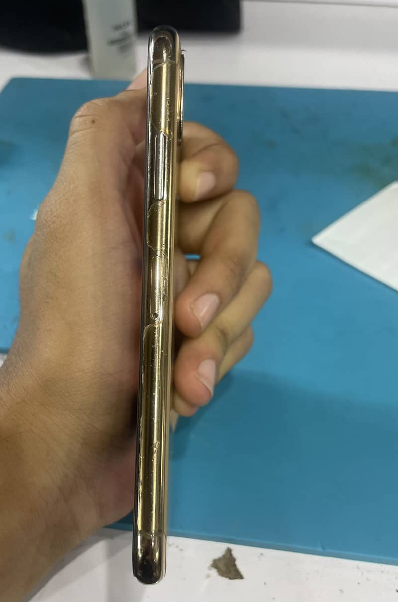 Apple iPhone XS 2