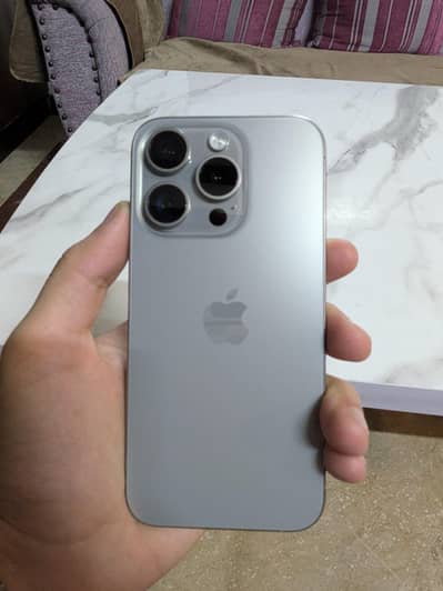 Apple iPhone 15 Pro jv