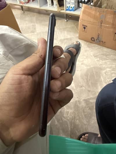 Apple iPhone SE