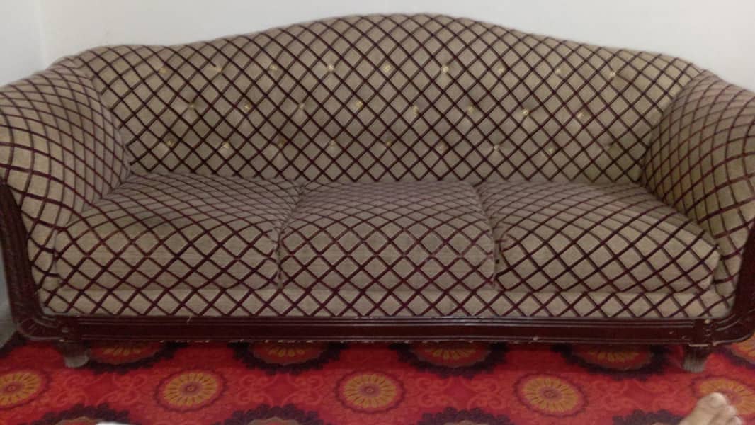 SOFA 5 SEATER 0