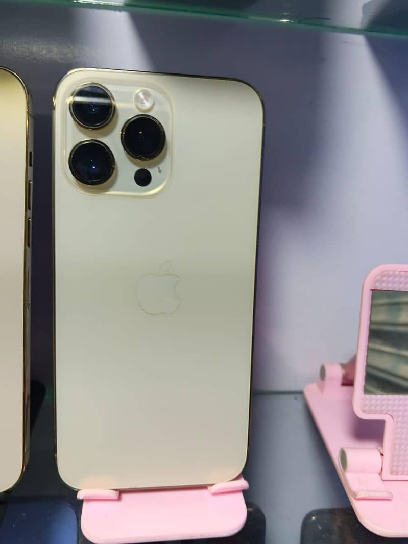 Apple iPhone 14 Pro Max 2