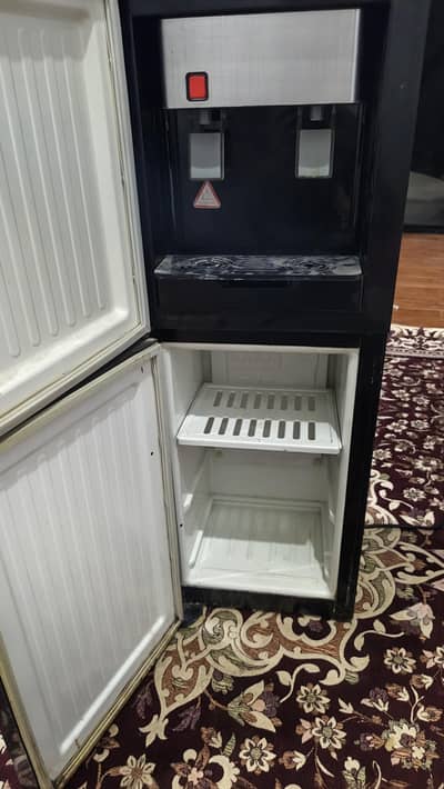 PEL LMI-Line Glass Door Water Dispenser For Sale