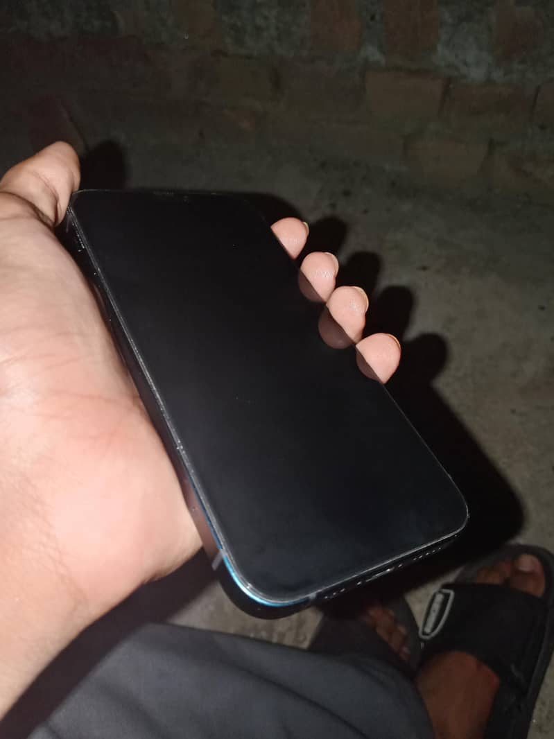 Apple iPhone 12 2