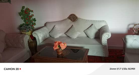 5 seater sofas with tables