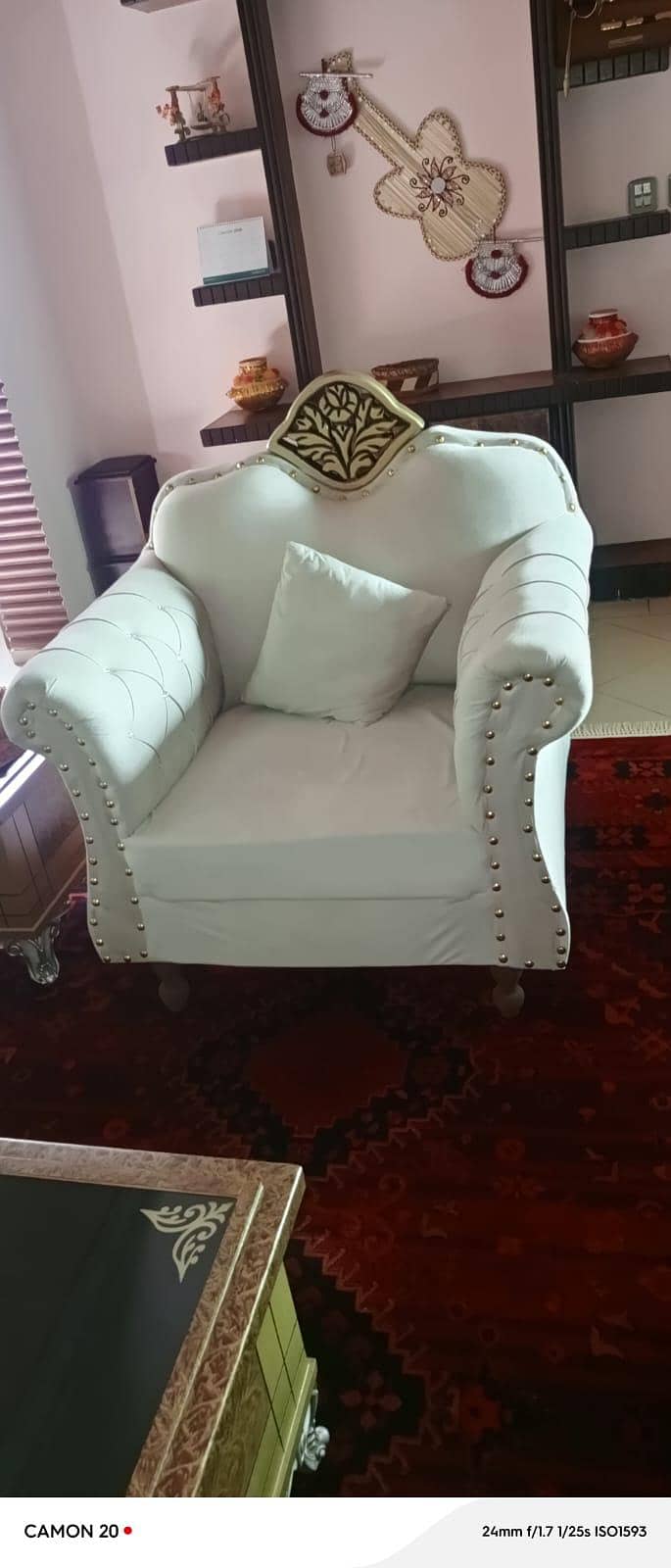 5 seater sofas with tables 2