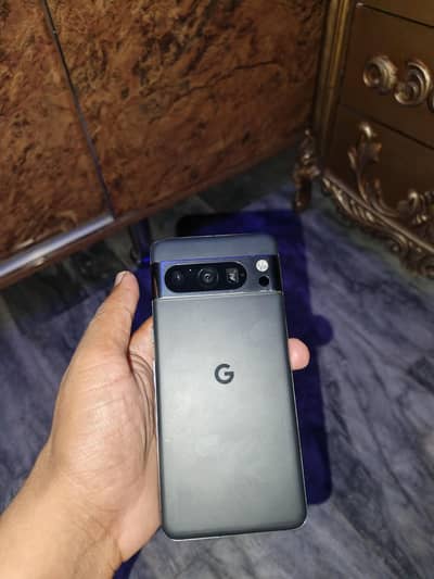 Google Pixel 8 Pro