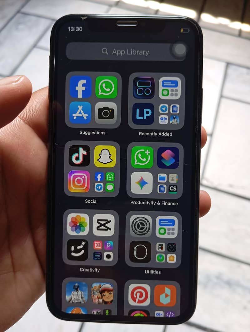 Apple iPhone X 13