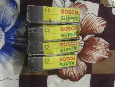 Bosch WR8DC Genuine Spark Plugs Set of 4 – Brand New