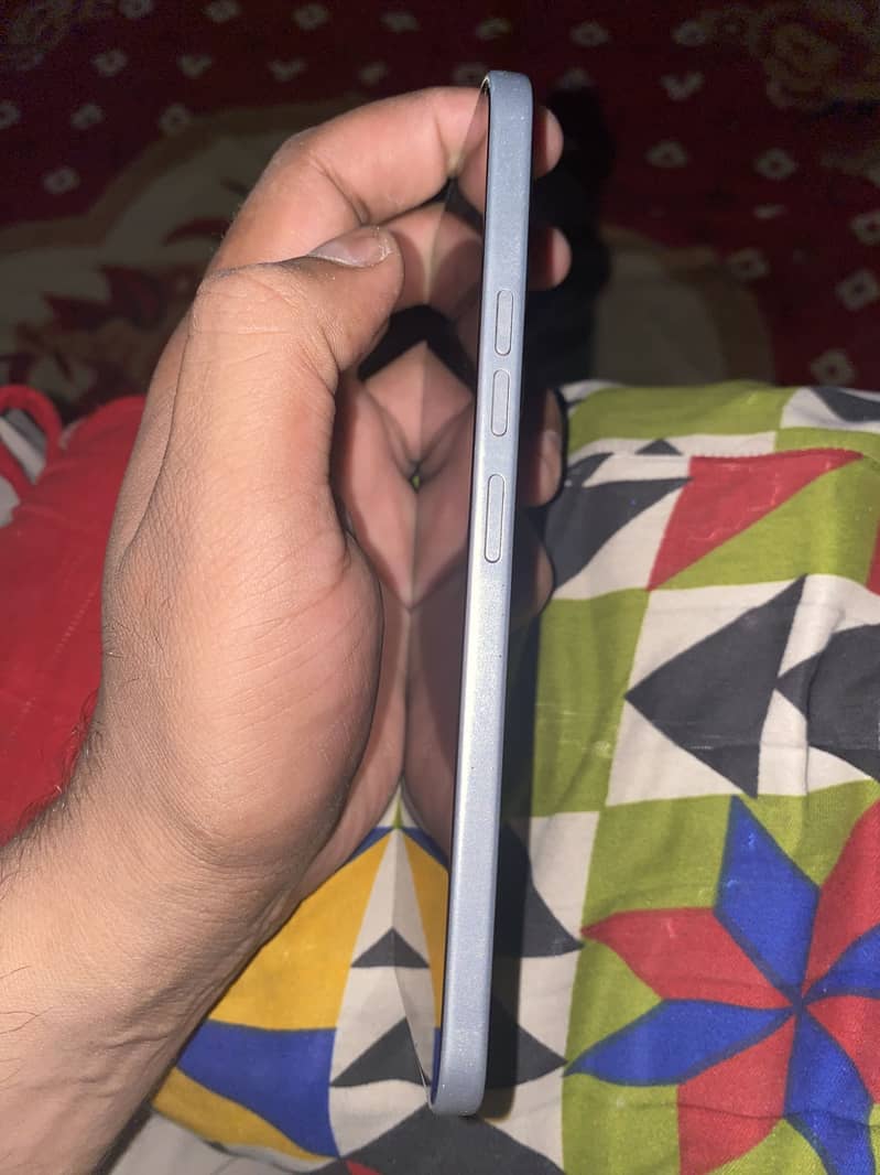 Tecno CAMON 40 Pro 1