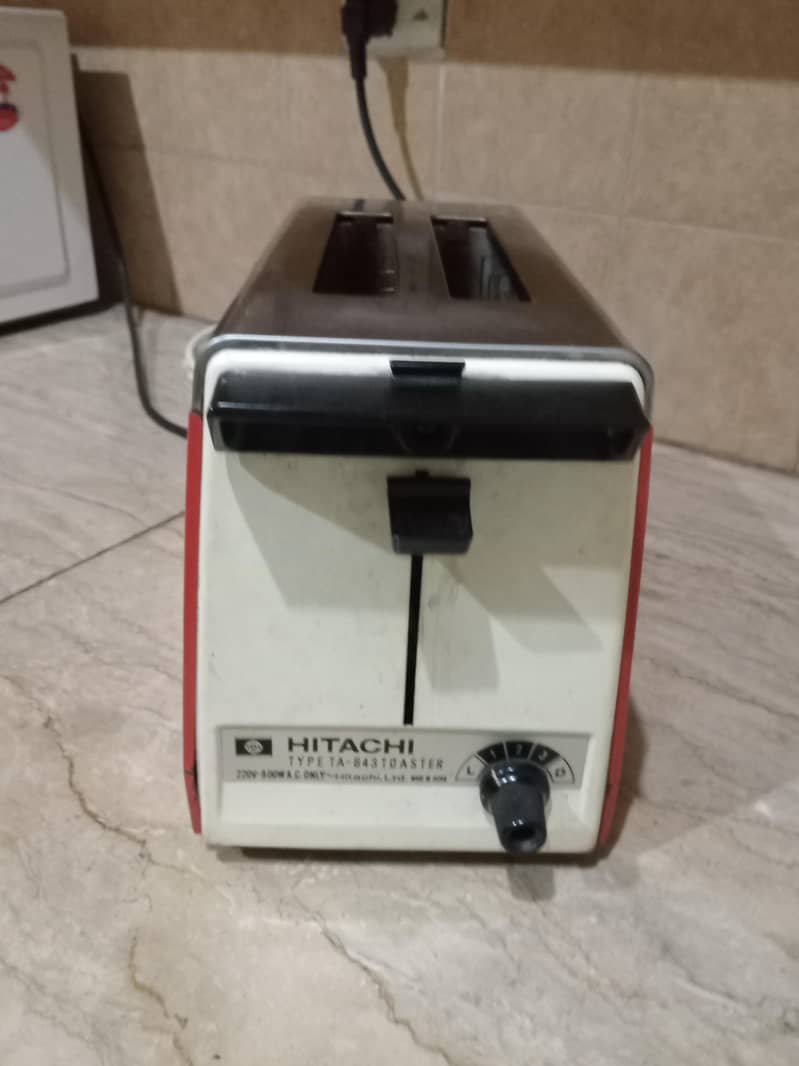 Hitachi Toaster 1