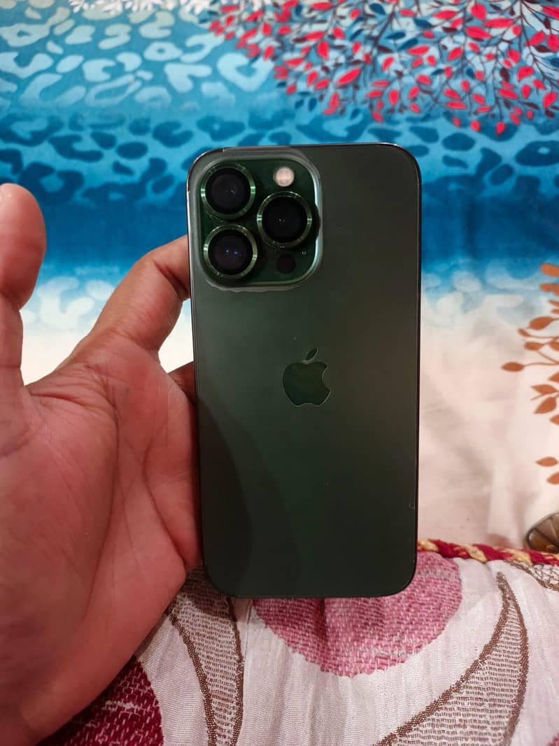 Apple iPhone 13 Pro 0