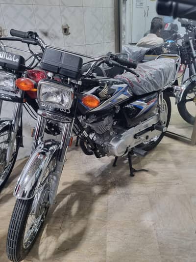HONDA CG 125 (2025)