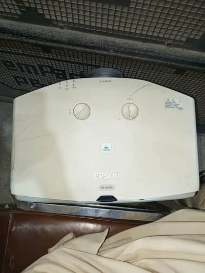Epson EB G5100 HD Projector with HDMI port