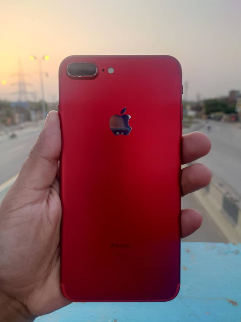 Apple iPhone 7 Plus 1