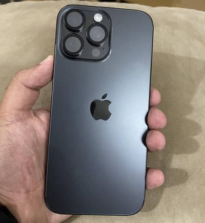 Apple iPhone 16 Pro Max