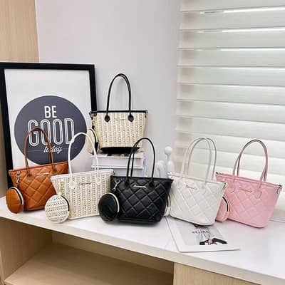 Women Diamond Cross body Bags 2026 spring Collection