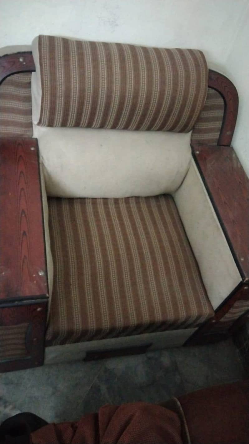 used sofa 0