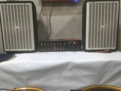 DJ speakers