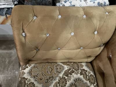 5 Seater Stylish Sofa Set for Sale – Good Condition