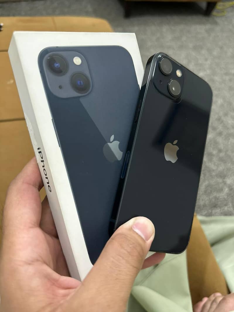Apple iPhone 13 1