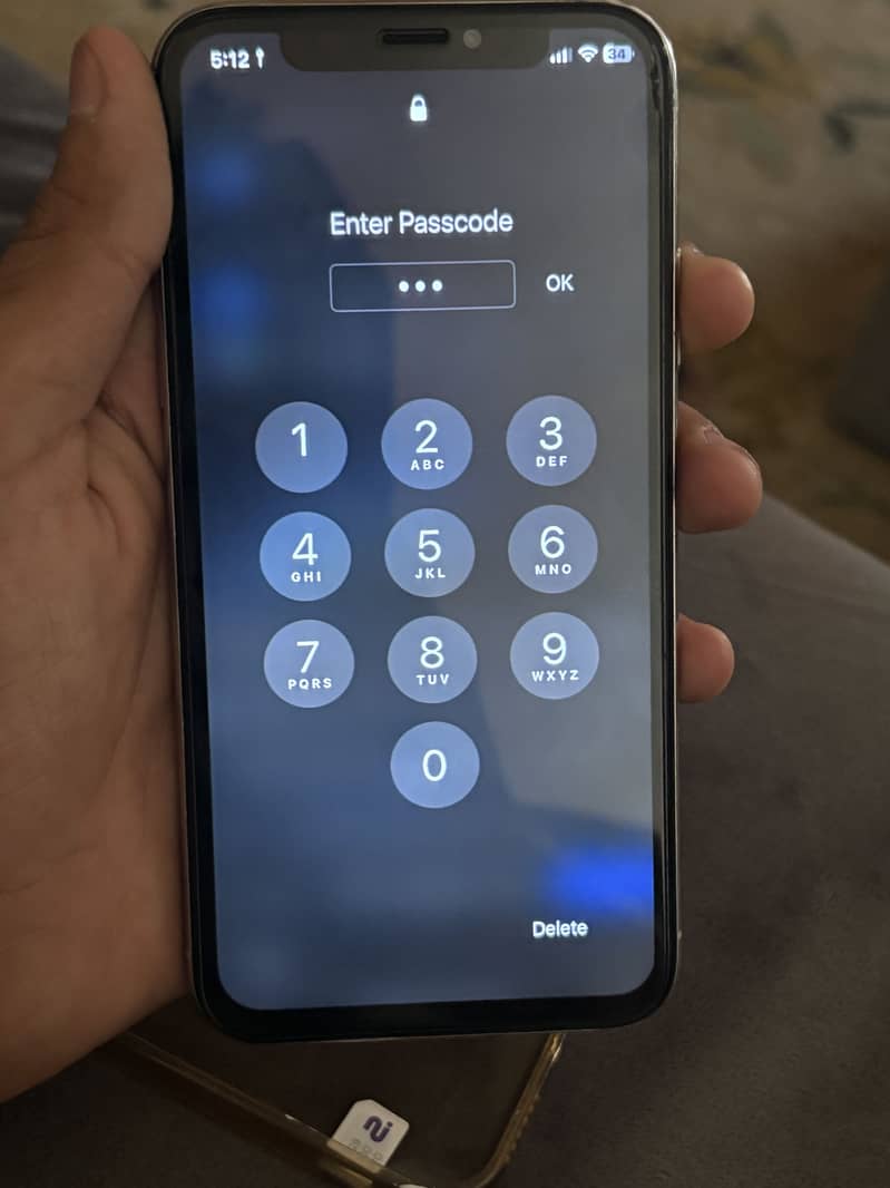 Apple iPhone X 3