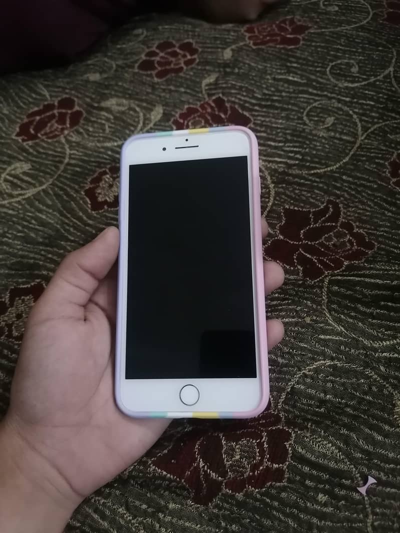 Apple iPhone 7 Plus 1