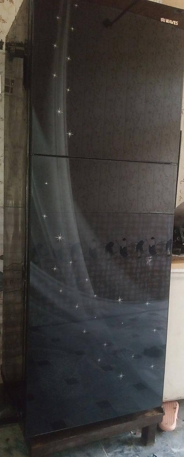 Refrigerator 0