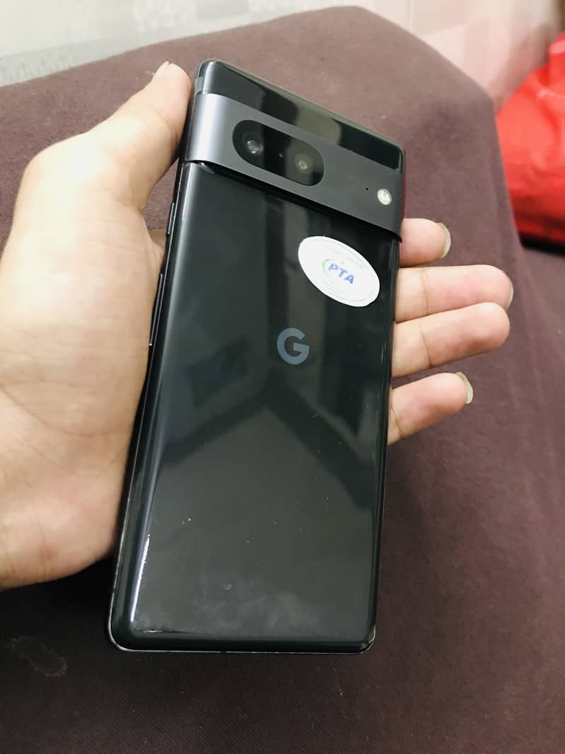 Google Pixel 7 4
