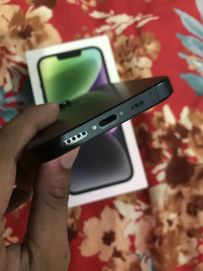 Apple iPhone 14 6