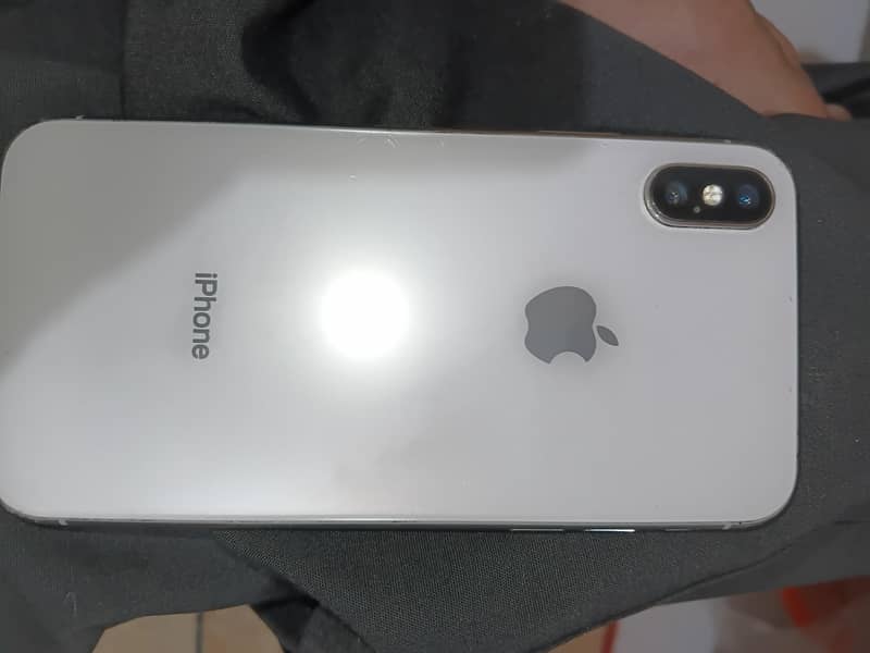 Apple iPhone X 4