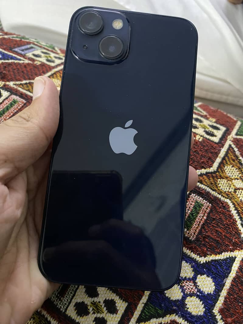 Apple iPhone 13 0