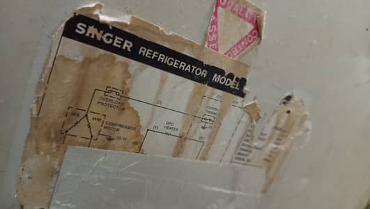 This fridge is (Singer brand) not Signature. 2004 model