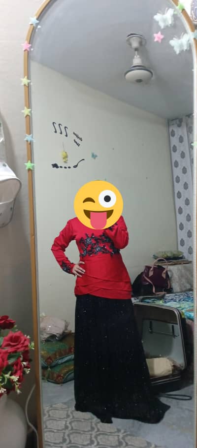 short shirt and sikart