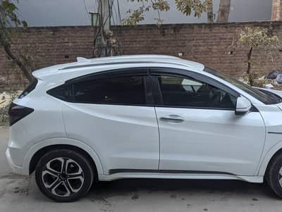 Honda Vezel 2016