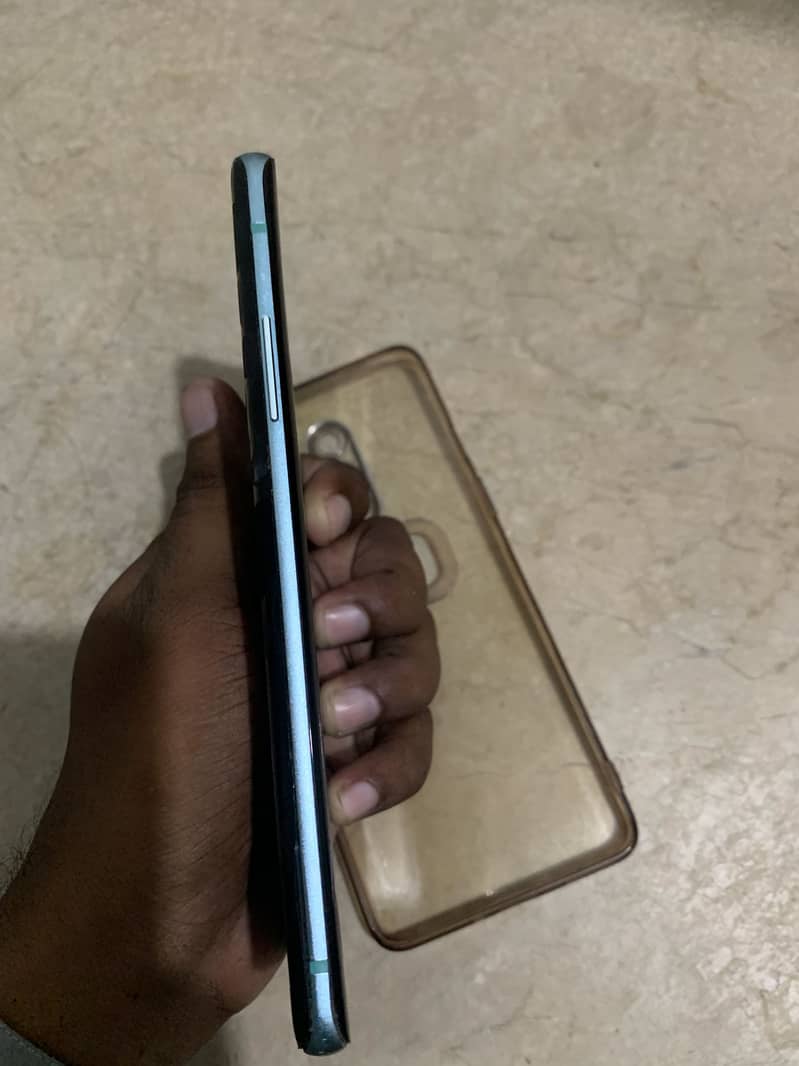 One Plus 8 5