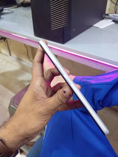 Tecno Spark 8C