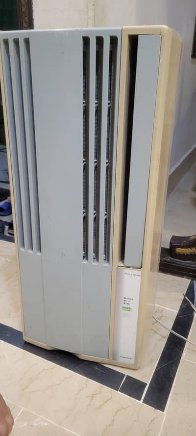 window Ac excellent condition