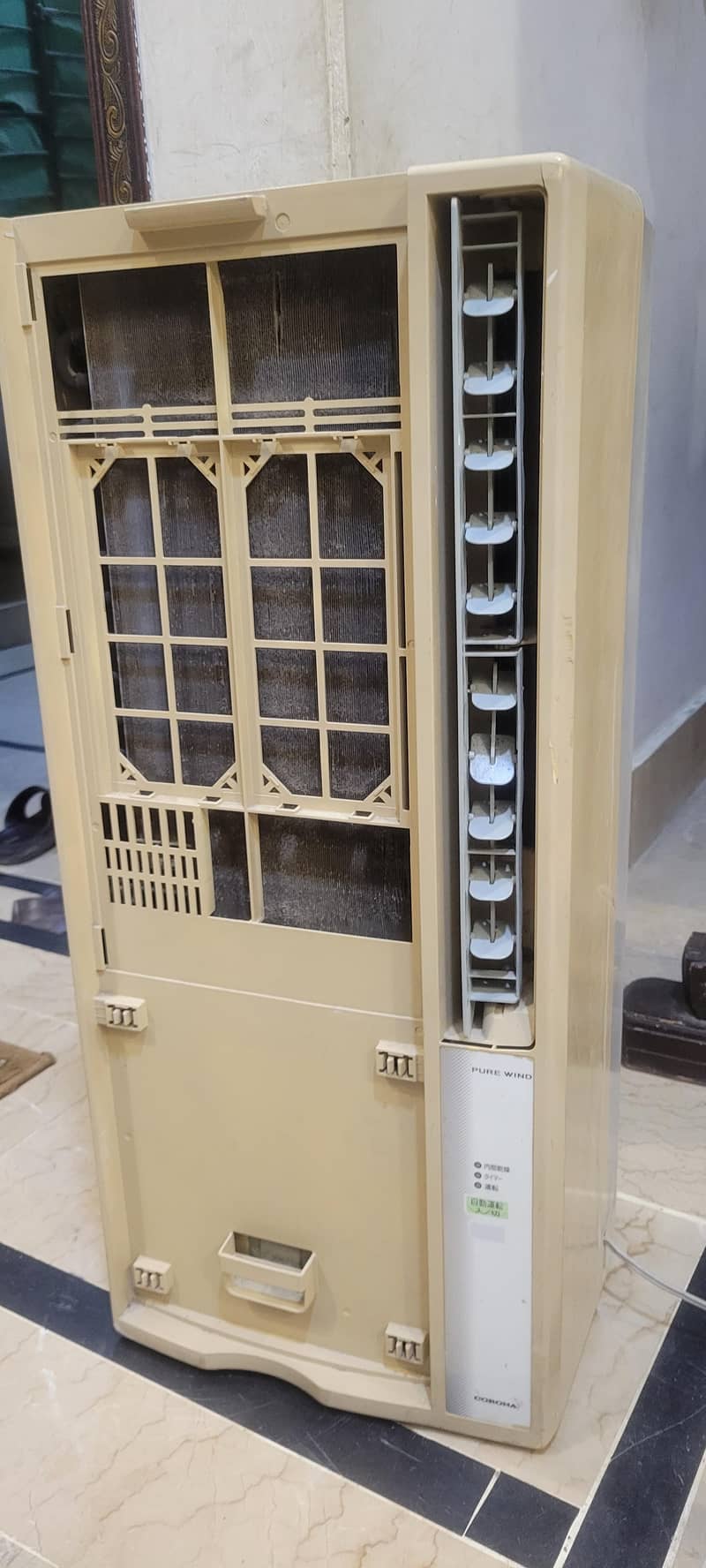 window Ac excellent condition 1