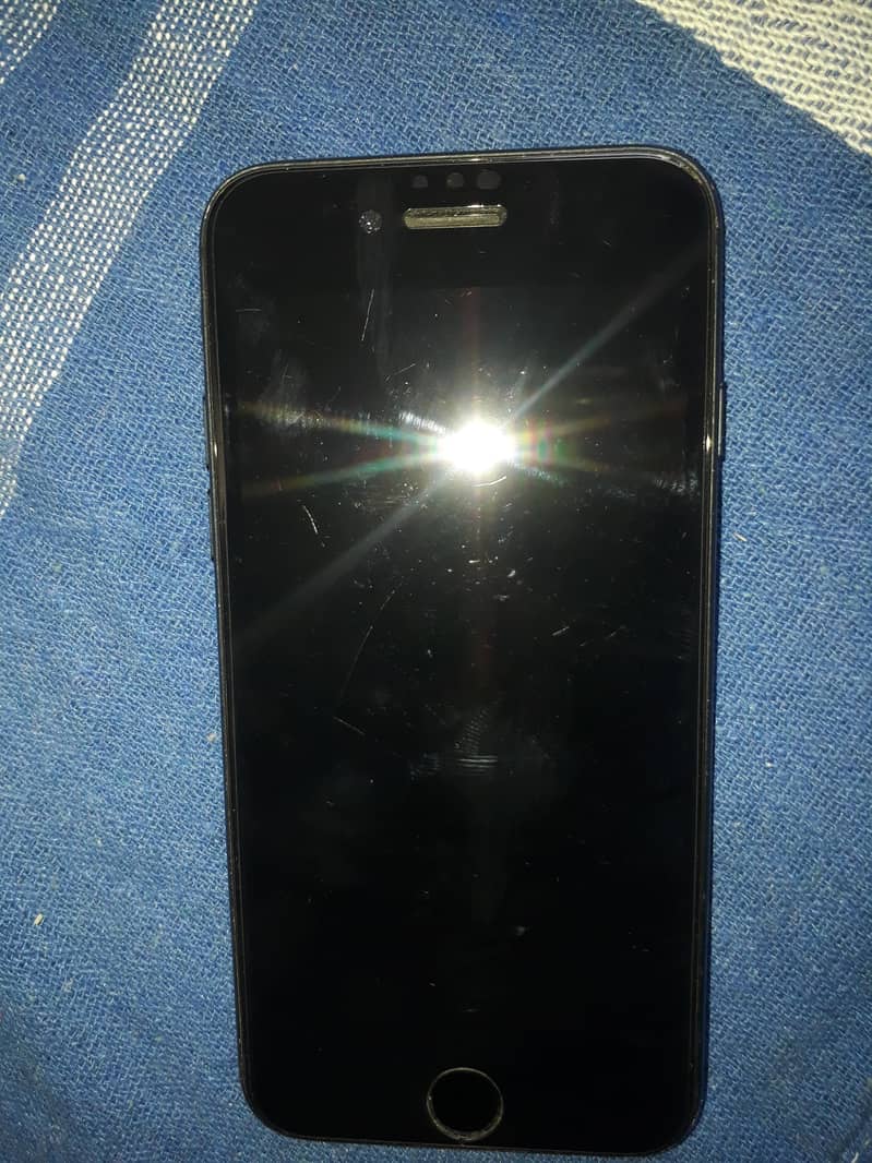 Apple iPhone 7 1