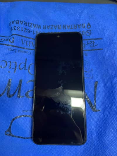 Infinix Hot 30 Play 4+4 ram and 64gp  momrey